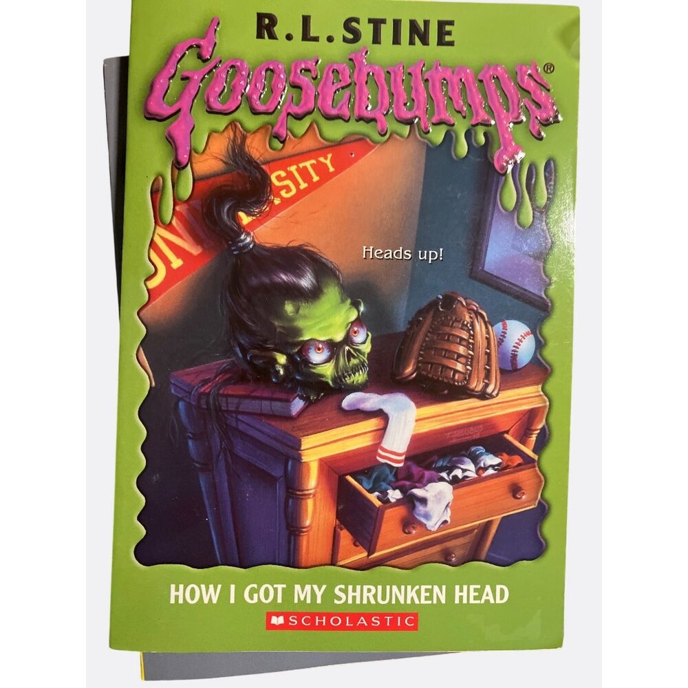 Goosebumps "How I Got My Shrunken Head" Paperback Book R.L. Stine - Picture 2 of 8